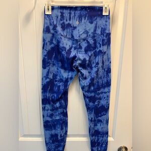 Lululemon blue tie dye leggings